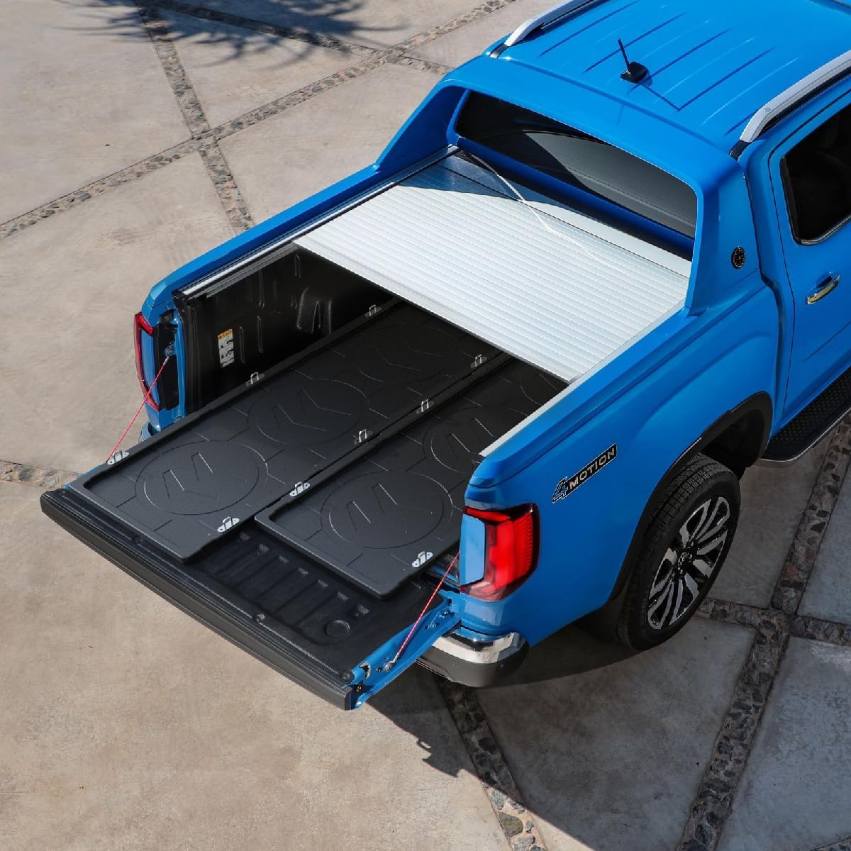 Heavy Duty Slide-Out Truck Bed Tray - Fits 5.5'+ Beds for Easy Cargo Access